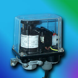 [picture of MCS-11 pressure switch]